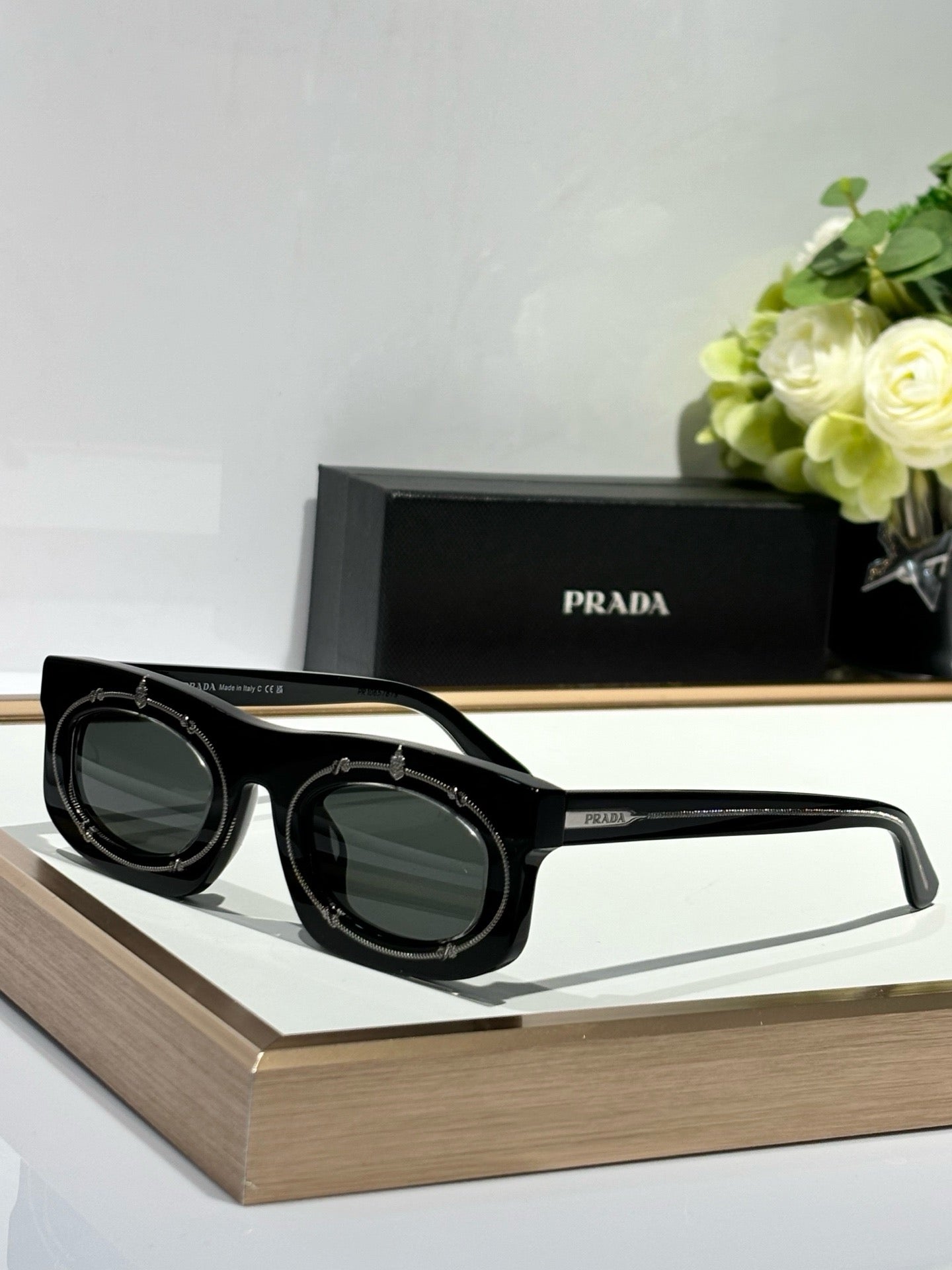 PRA Eyewear SIZE: 47-26-140