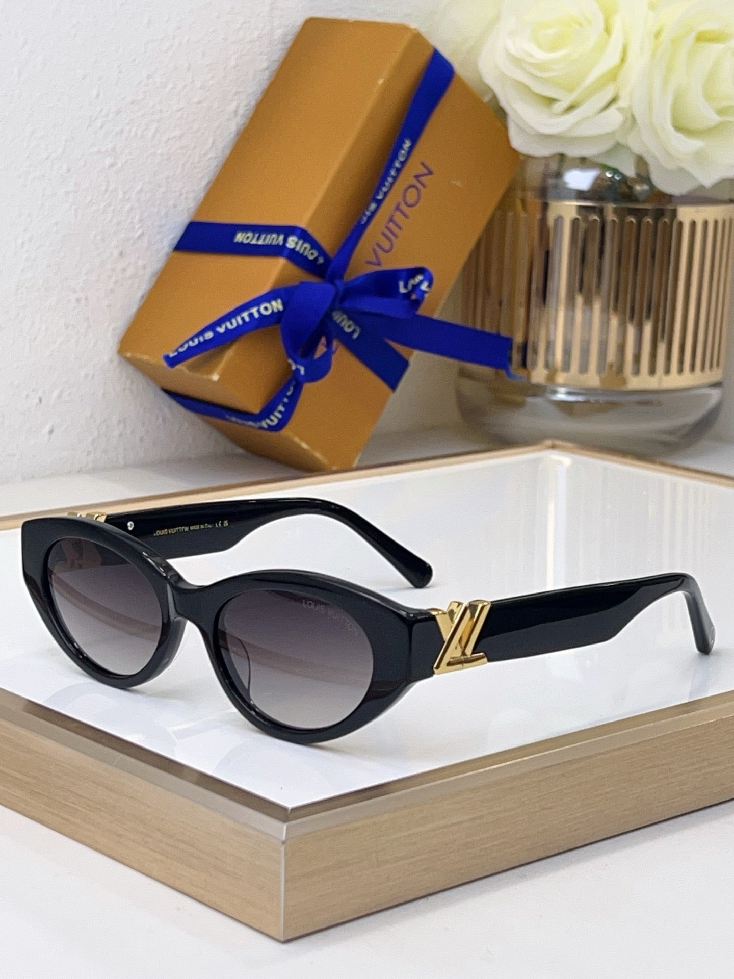 Louis Eyewear SIZE: 51-20-140