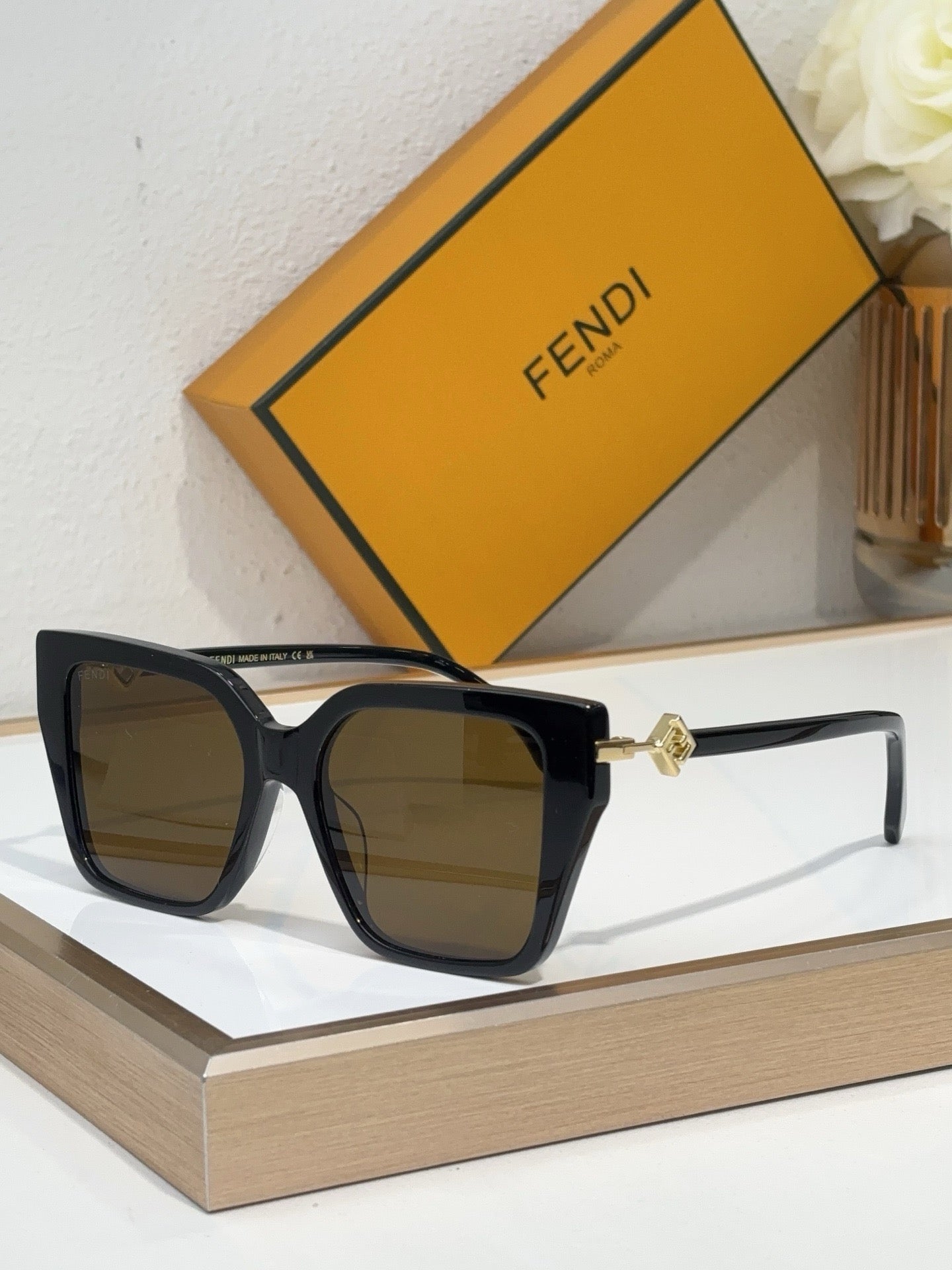 FEND* Eyewear SIZE: 54-18-140
