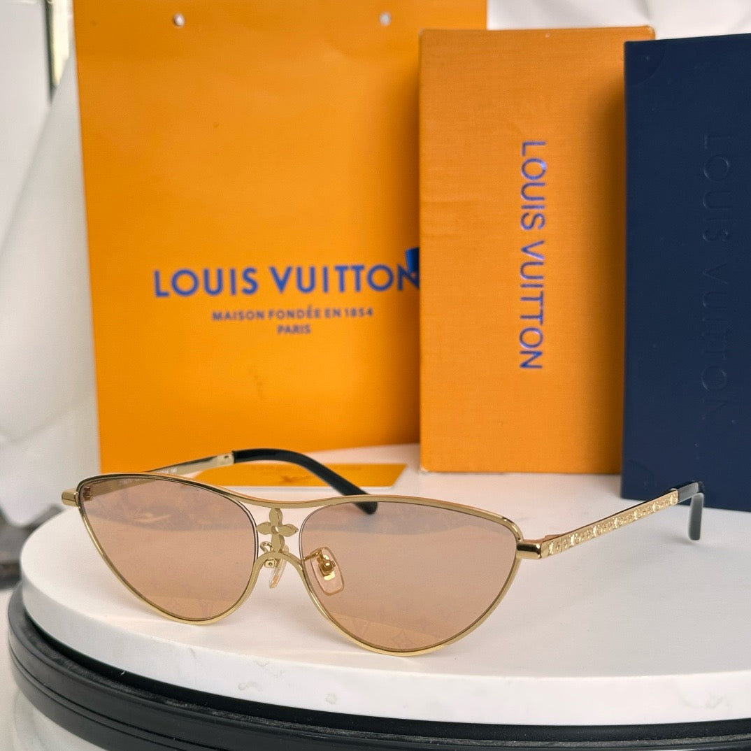 Louis Eyewear SIZE: 61-14-145