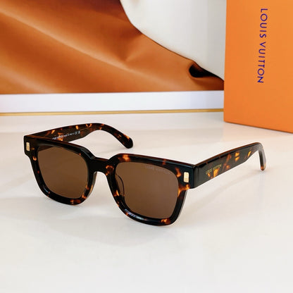 Louis Eyewear SIZE: 51-21-145