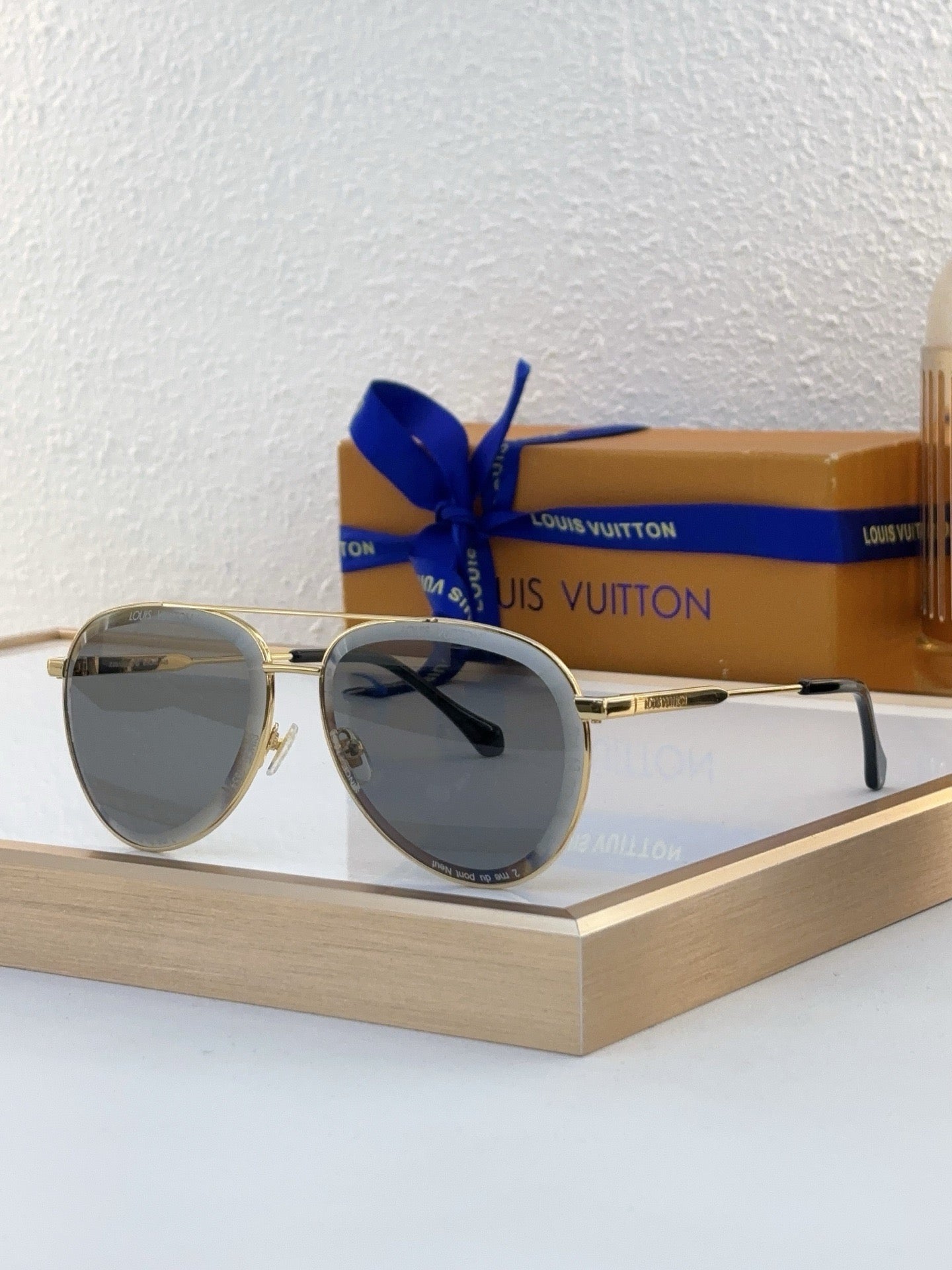 Louis Eyewear SIZE: 63-15-145
