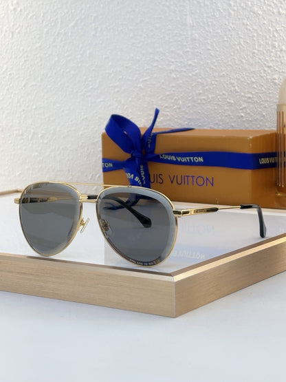 Louis Eyewear SIZE: 63-15-145