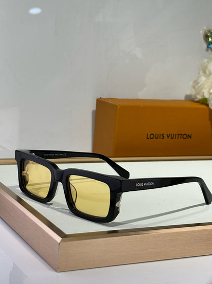 Louis Eyewear SIZE: 51-21-140