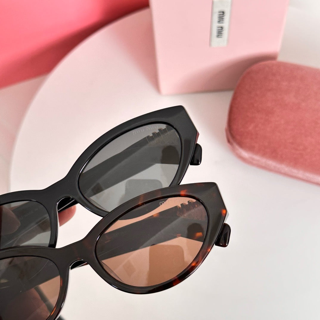 MIU MI* Eyewear SIZE: 50-18-140