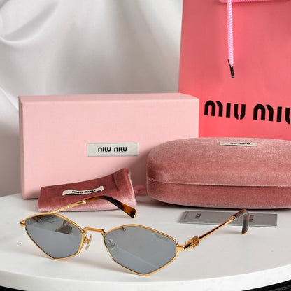 MIU MI* Eyewear SIZE: 56-17-145