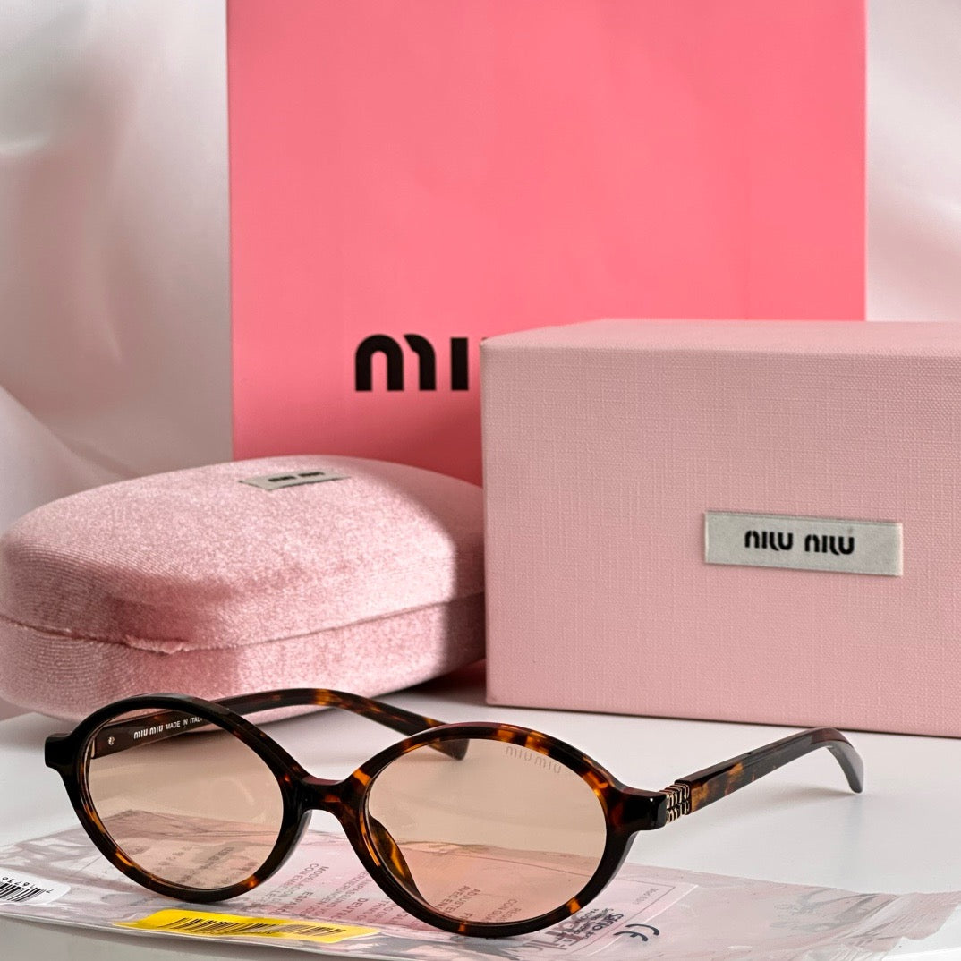 MIU MI* Eyewear SIZE: