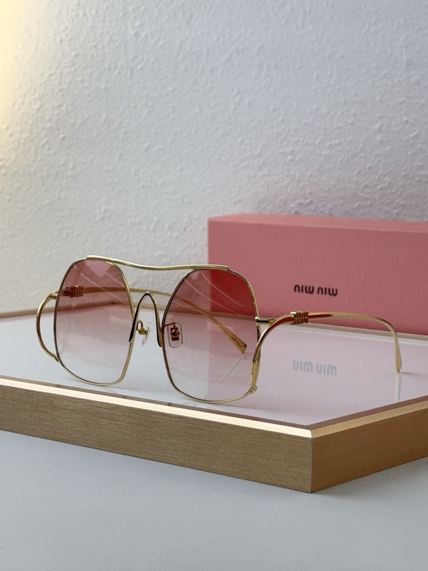 MIU MI* Eyewear SIZE: 56-19-140