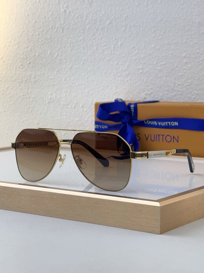 Louis Eyewear SIZE: 61-14-145