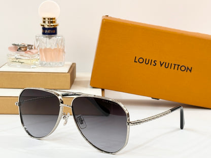 Louis Eyewear SIZE: 58-15-140