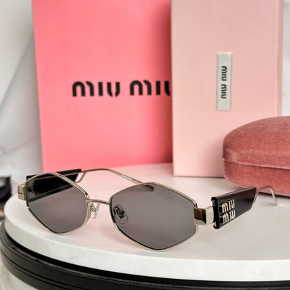 MIU MI* Eyewear SIZE: 55-18-140