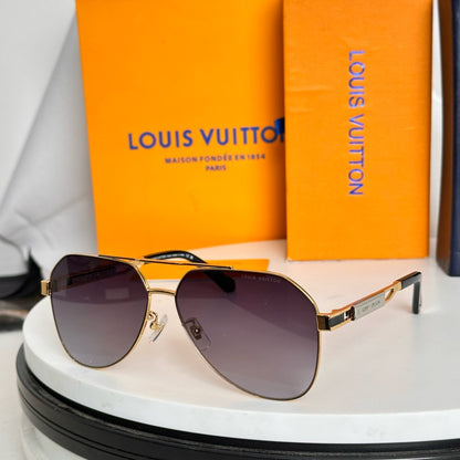 Louis Eyewear SIZE: 61-14-145