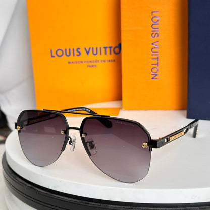 Louis Eyewear SIZE: 62-13-145