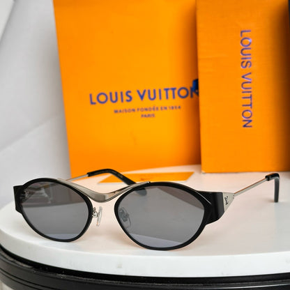 Louis Eyewear SIZE: 56-19-143
