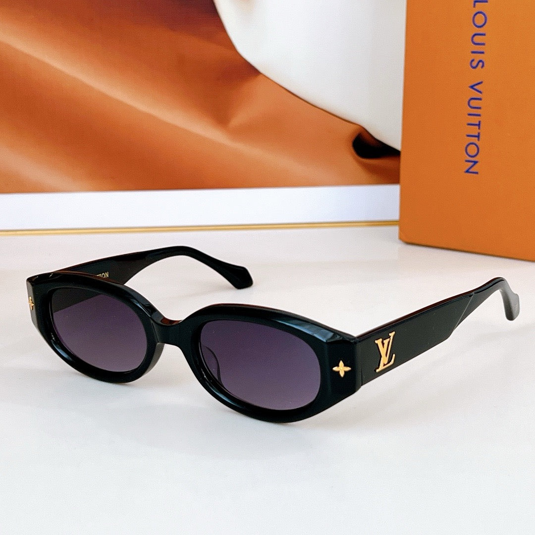 Louis Eyewear SIZE: 51-23-145