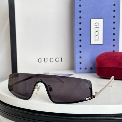 GG* Eyewear SIZE: 99-1-140