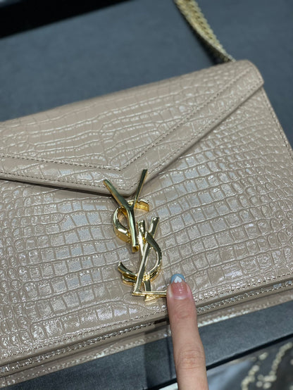 Y Cassandra Medium Chain Bag Dark Beige In Grain De Poudre Embossed