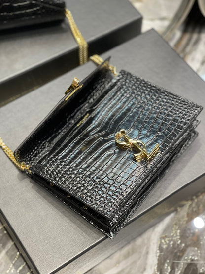 Y Cassandra Medium Chain Bag Black