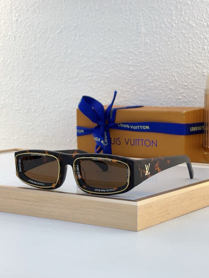 Louis Eyewear SIZE: 54-22-145
