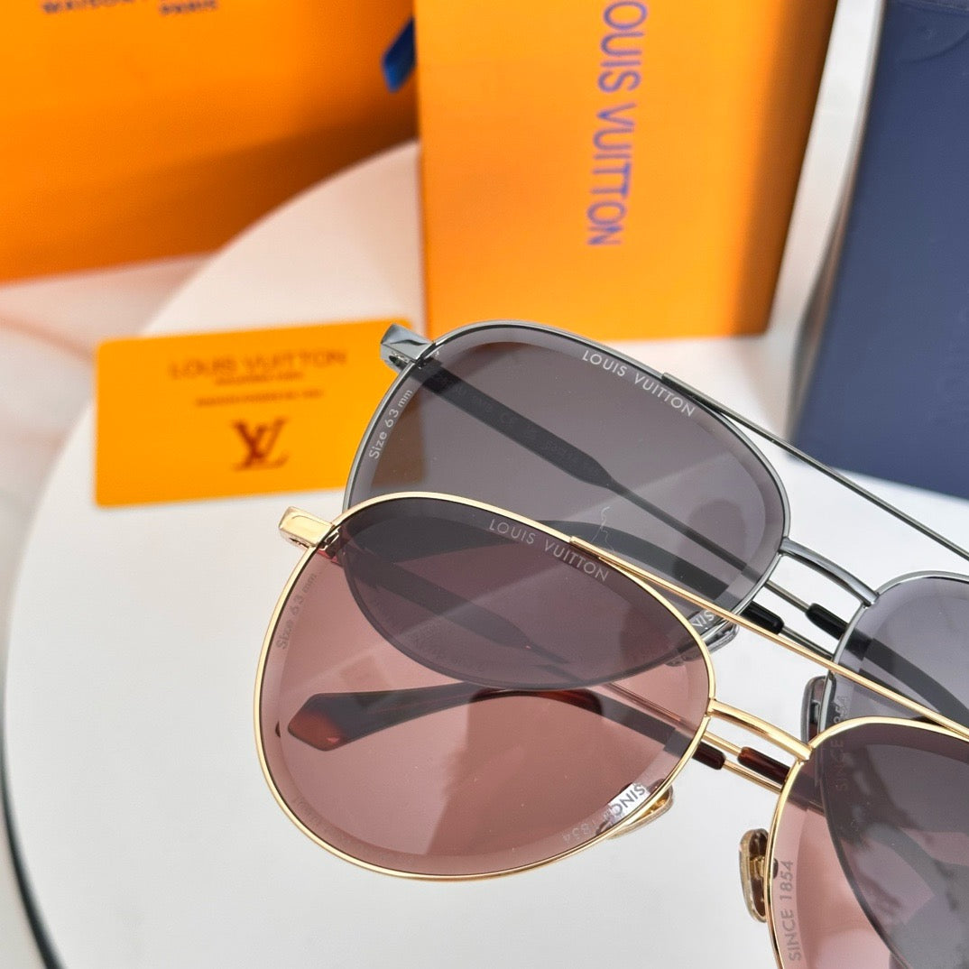 Louis Eyewear SIZE: 52-21-145