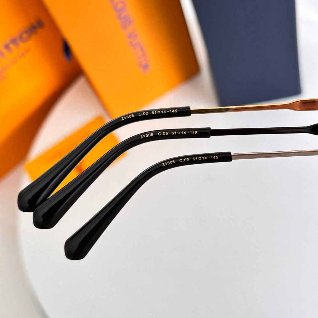 Louis Eyewear SIZE: 61-14-145