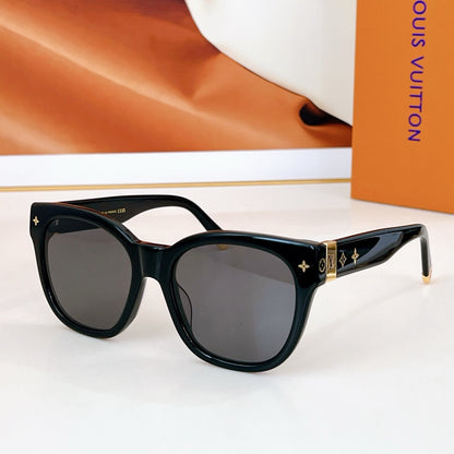 Louis Eyewear SIZE: 55-19-143