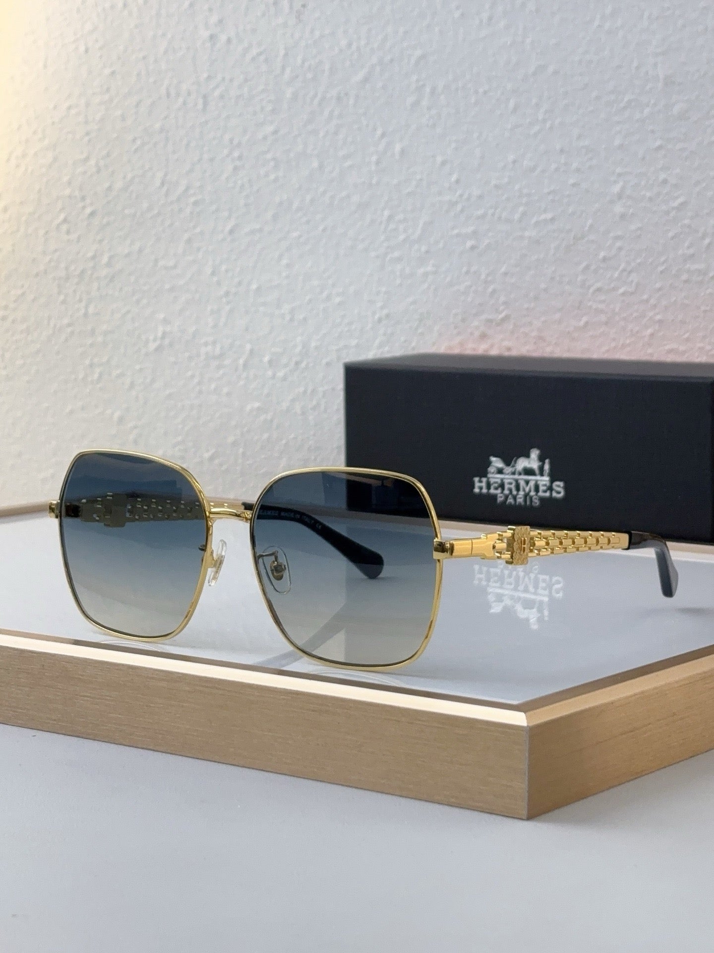 HERM*S Eyewear SIZE: 58-18-145