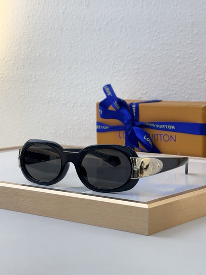 Louis Eyewear SIZE: 55-22-140