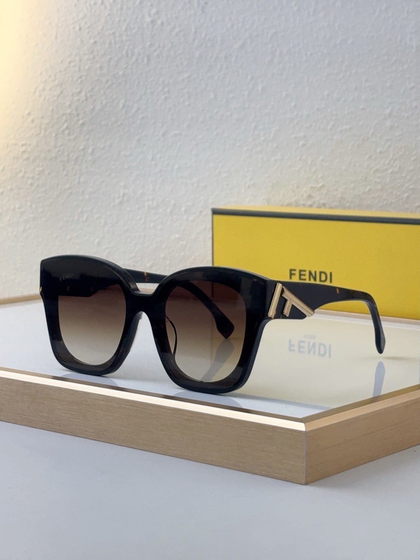 FEND* Eyewear SIZE: 60-20-140