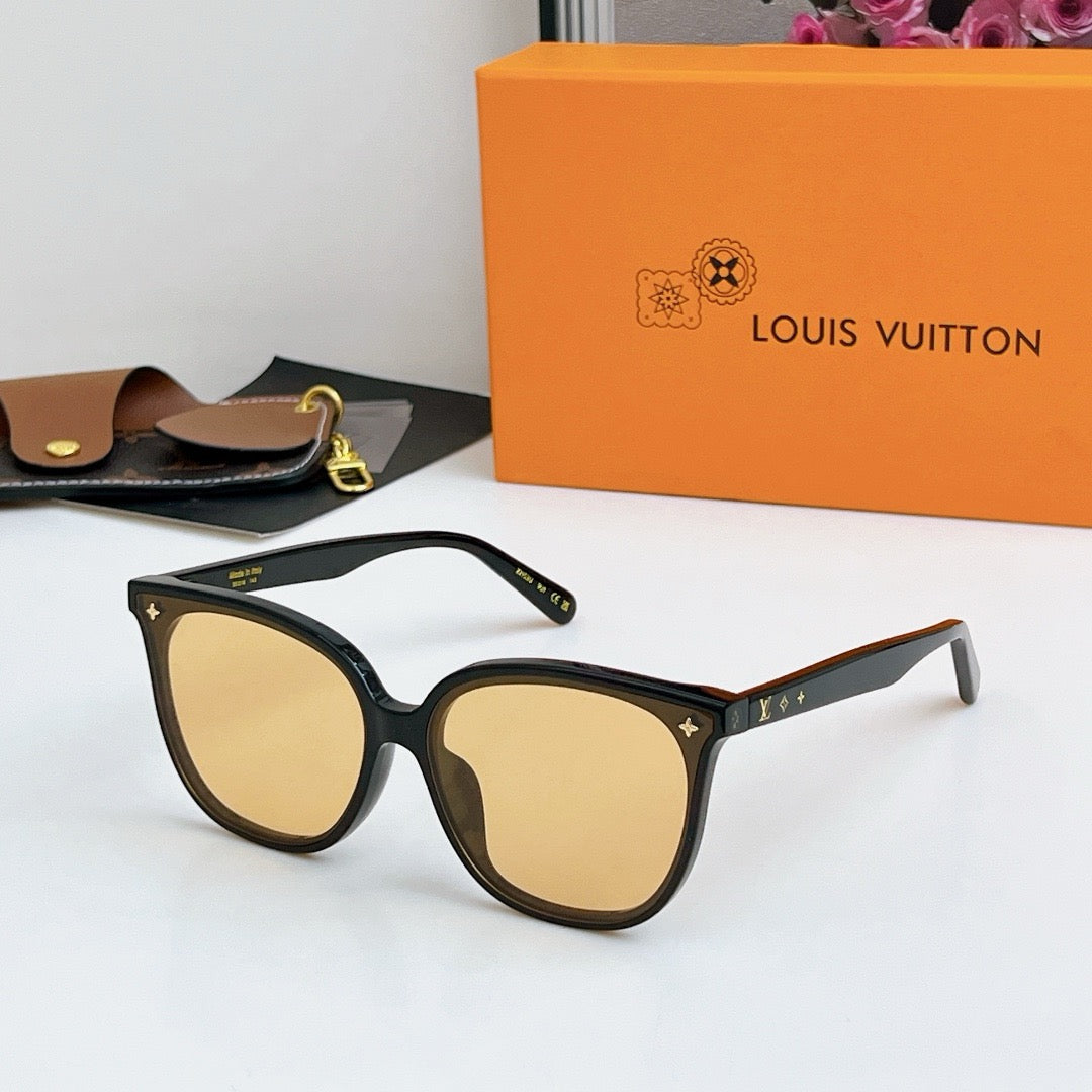 Louis Eyewear SIZE: 55-18-145