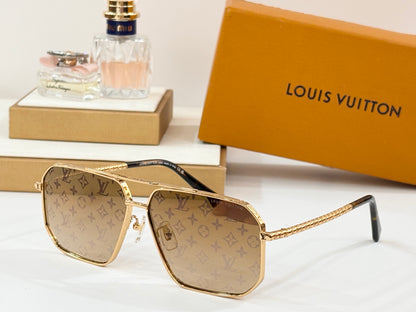 Louis Eyewear SIZE: 62-12-145