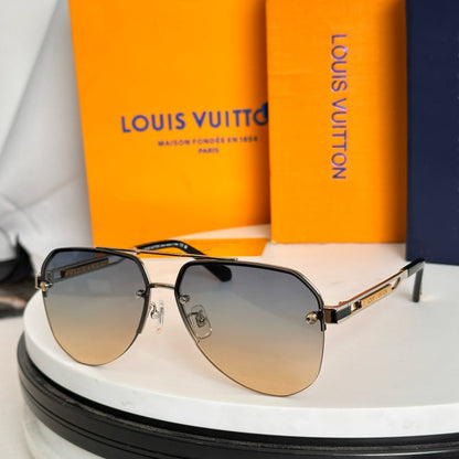 Louis Eyewear SIZE: 62-13-145