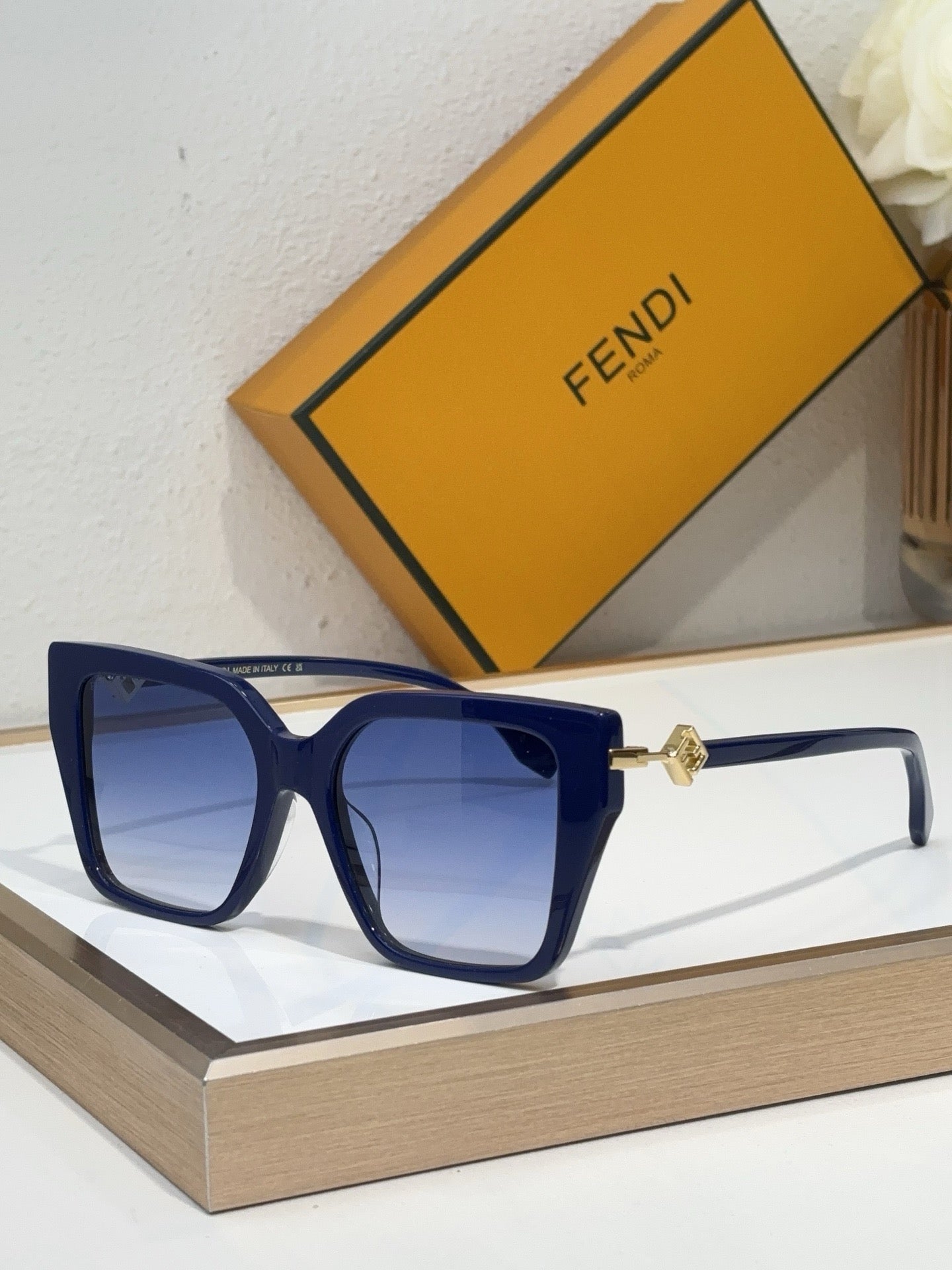 FEND* Eyewear SIZE: 54-18-140