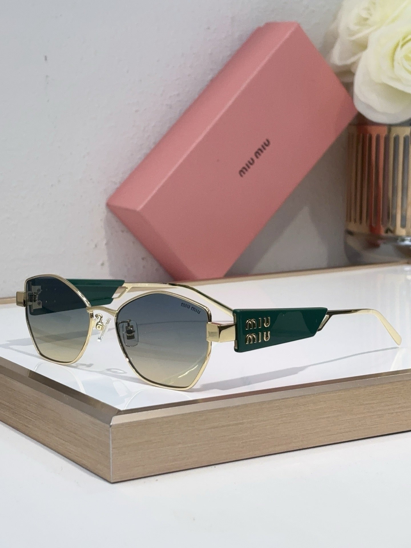 MIU MI* Eyewear SIZE: 55-18-145