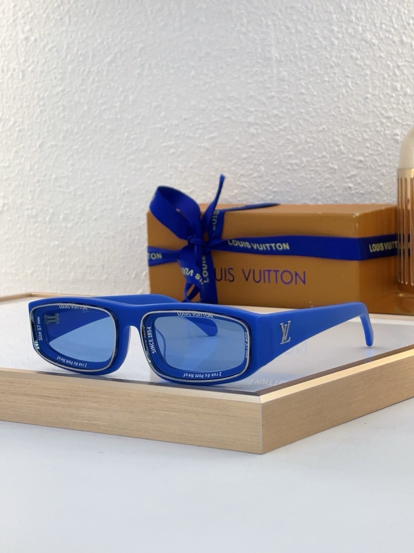 Louis Eyewear SIZE: 54-22-145