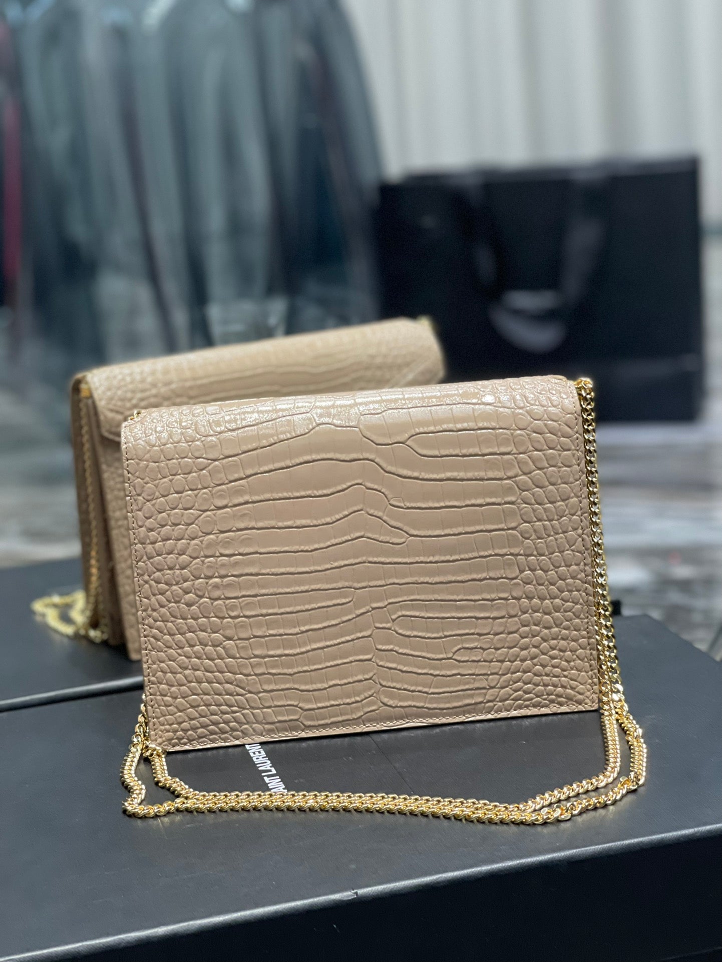 Y Cassandra Medium Chain Bag Dark Beige In Grain De Poudre Embossed