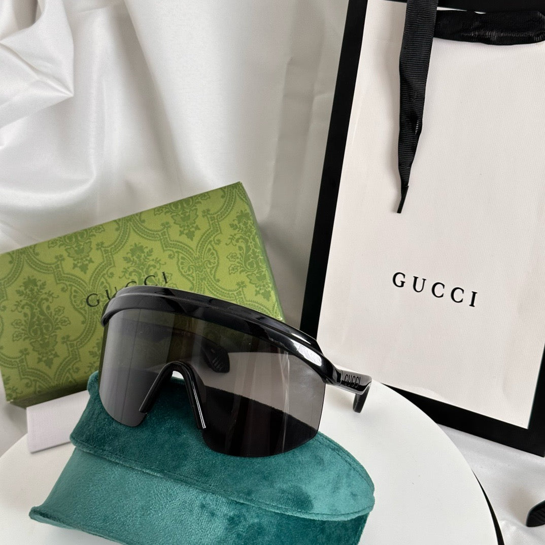 GG* Eyewear SIZE: 99-1-130