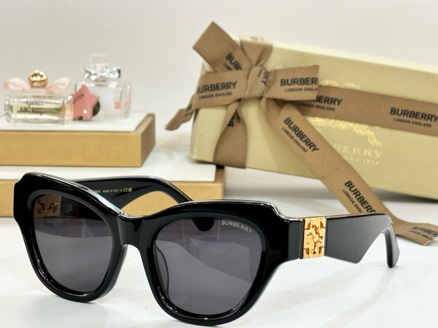BURBE*RY Eyewear SIZE: 53-20-130