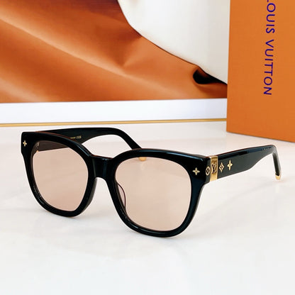 Louis Eyewear SIZE: 55-19-143