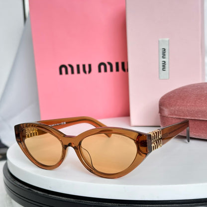 MIU MI* Eyewear SIZE: 50-18-140