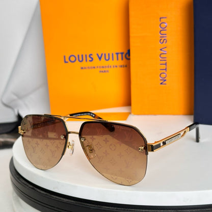 Louis Eyewear SIZE: 62-13-145
