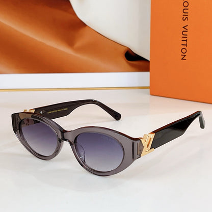 Louis Eyewear SIZE: 51-20-140
