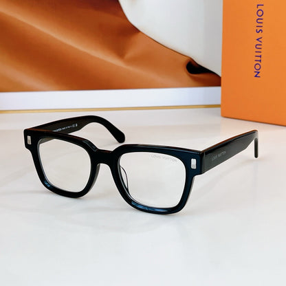 Louis Eyewear SIZE: 51-21-145