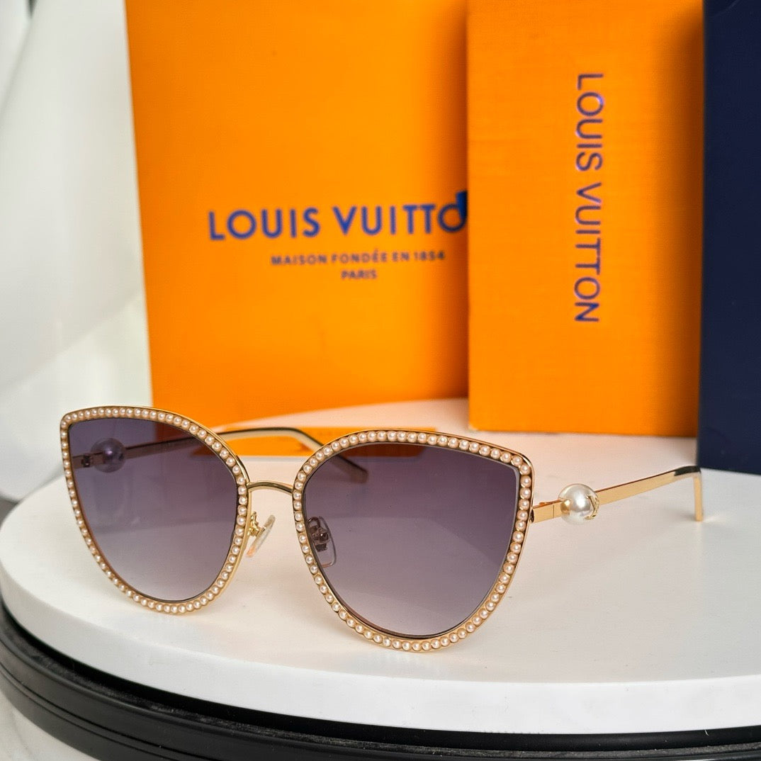 Louis Eyewear SIZE:
