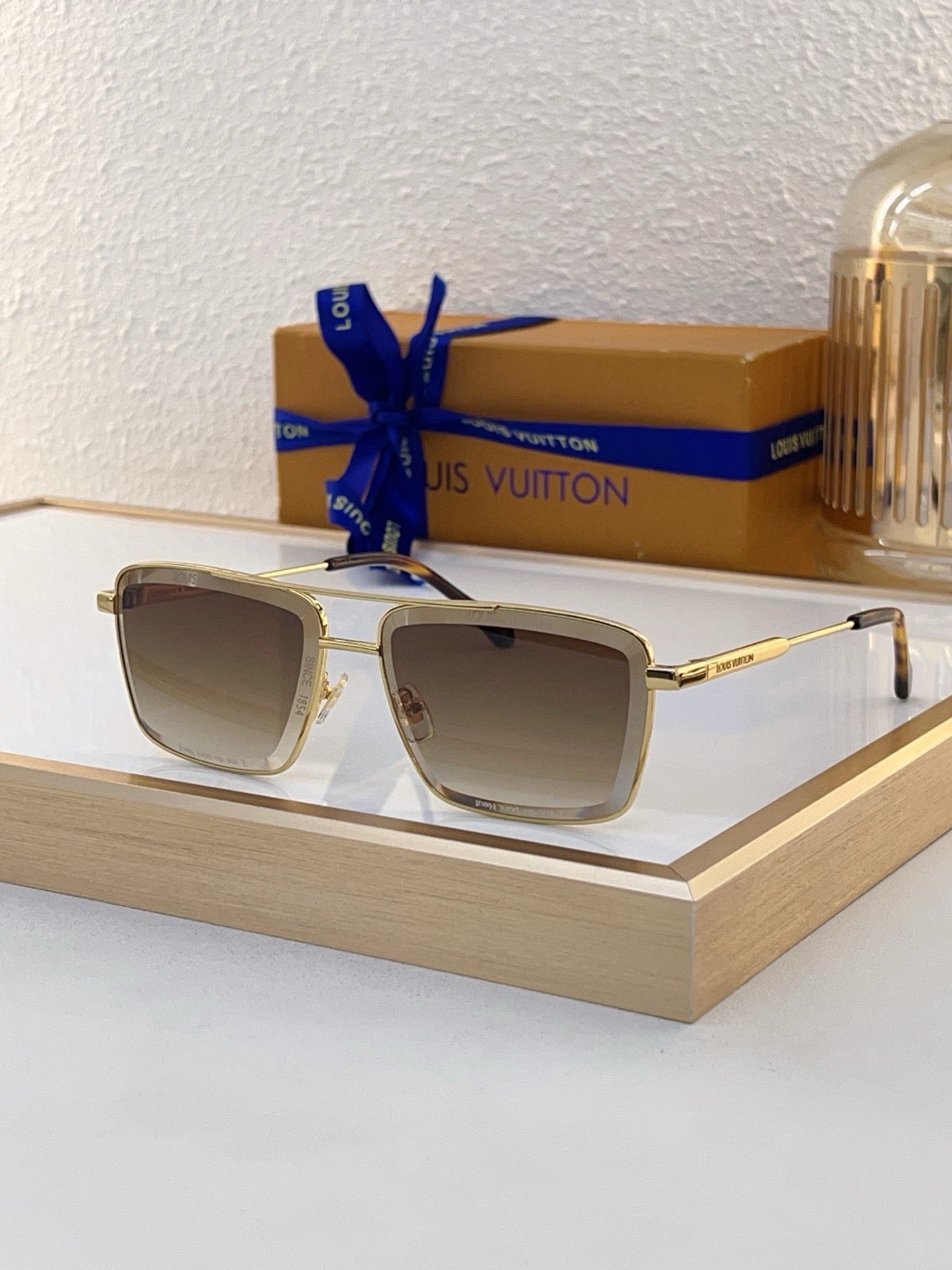 Louis Eyewear SIZE: 60-15-145