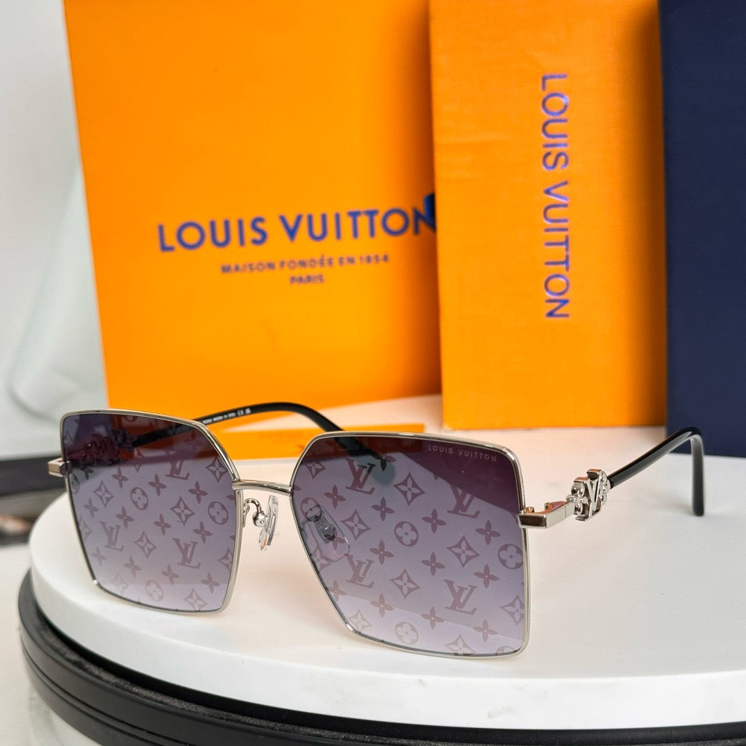 Louis Eyewear SIZE: 57-16-145