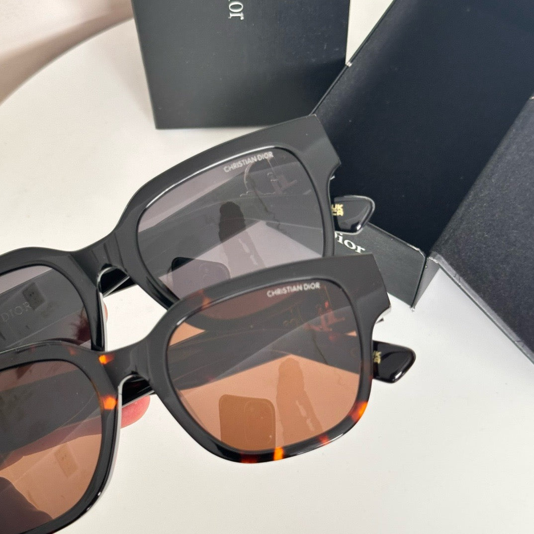 DI*R Eyewear SIZE: