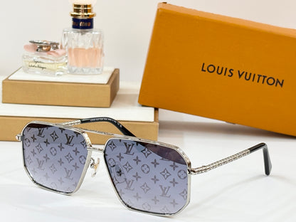 Louis Eyewear SIZE: 62-12-145