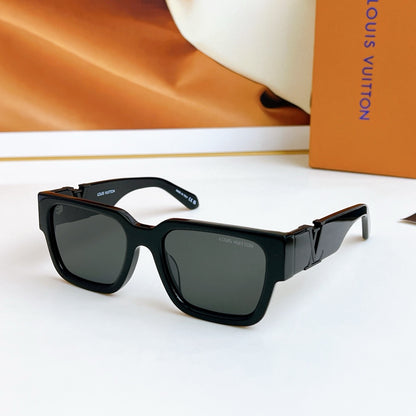 Louis Eyewear SIZE: 54-20-145