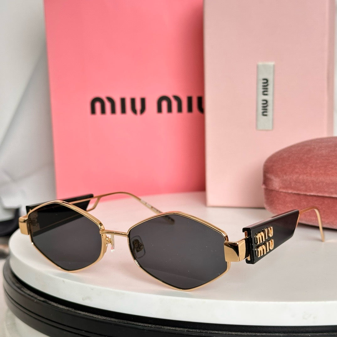 MIU MI* Eyewear SIZE: 55-18-140